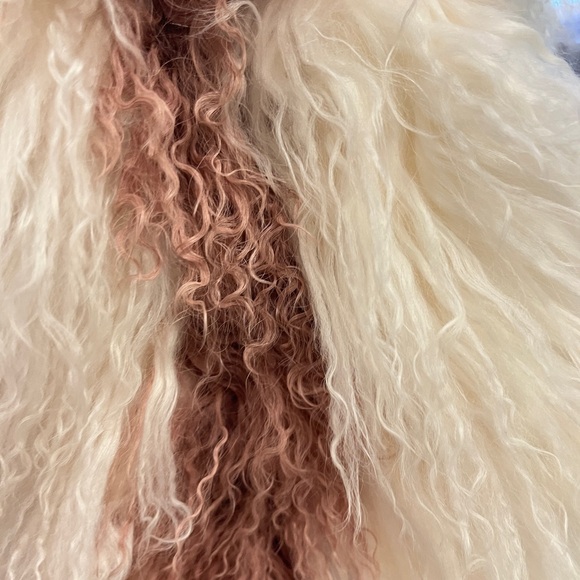 Fendi Ivory and Beige Fur Accessory - Picture 8 of 10